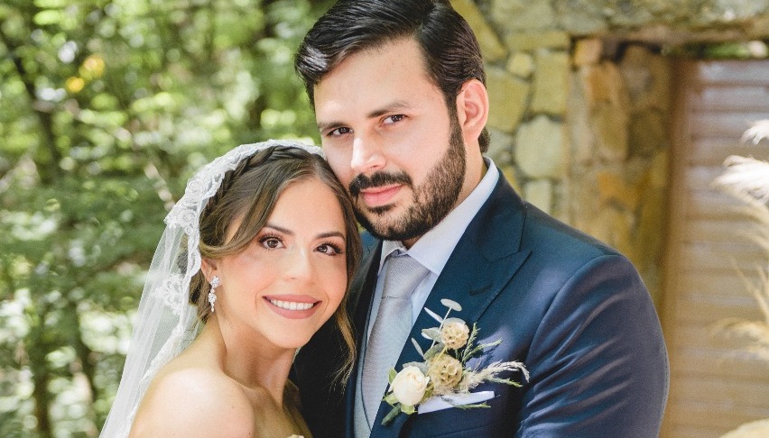 Russe y Mario festejaron su boda religiosa y civil el mismo día. FOTO: JULIO  ZABRE PARA UNO SESENTA