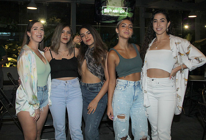 Vere Valdés, Silvana Coyotzi, Pao Pérez, Majo Coyotzi y Mercedes Valdés