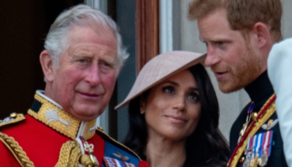 Príncipe Carlos planea sacar a Harry y Meghan de la familia real (Foto: Getty Images)