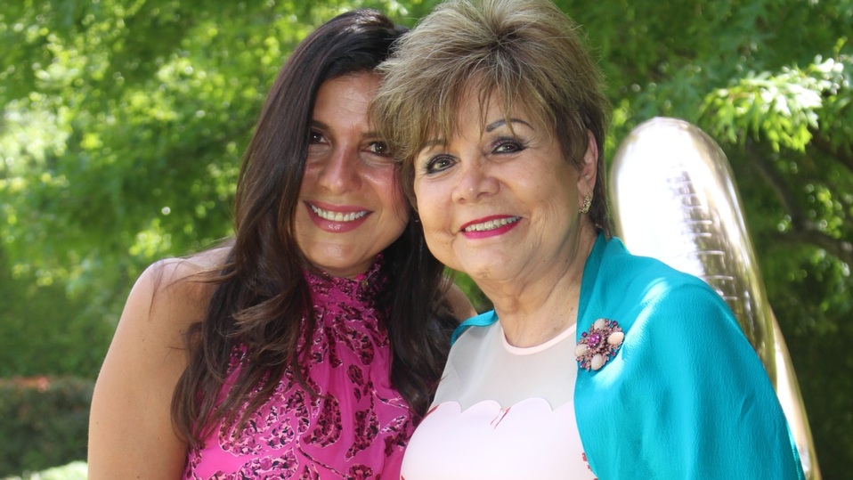 Lorenia Canavati junto a su mamá Piry de Camargo / Foto: Verónica Garza