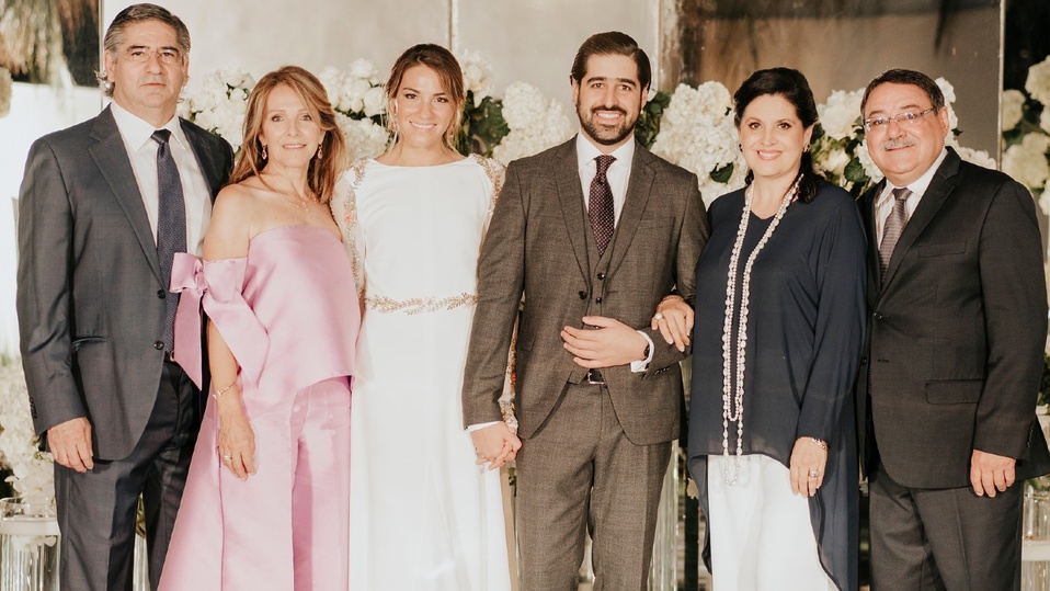 Los novios con sus papás. Guillermo Muñoz, María Teresa Gómez Junco de Muñoz, Ana Cecilia Suárez del Real de Papadimitriou y Jorge Luis Papadimitriou