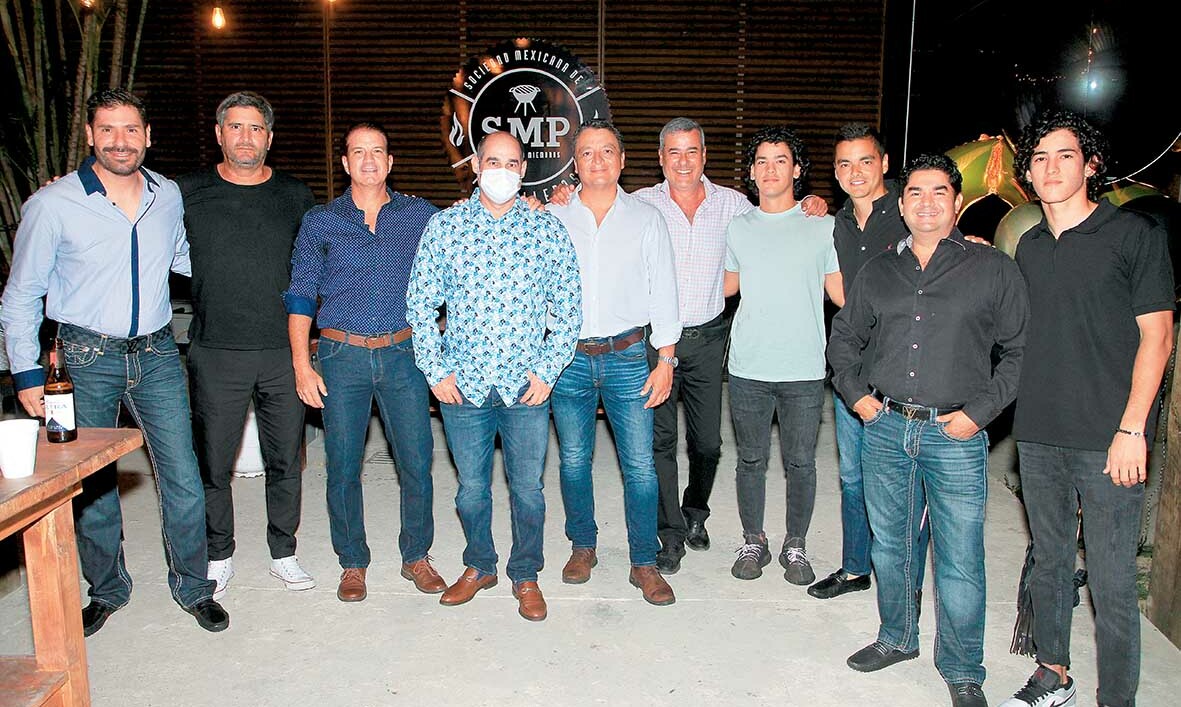 Javier Flores, Eduardo Mohamar, Jorge Manzur, Federico De La Garza, Beto Montes, Hugo Andrade, Hugo Andrade, Ernesto Purón, Jorge Alvarado y Rafael An