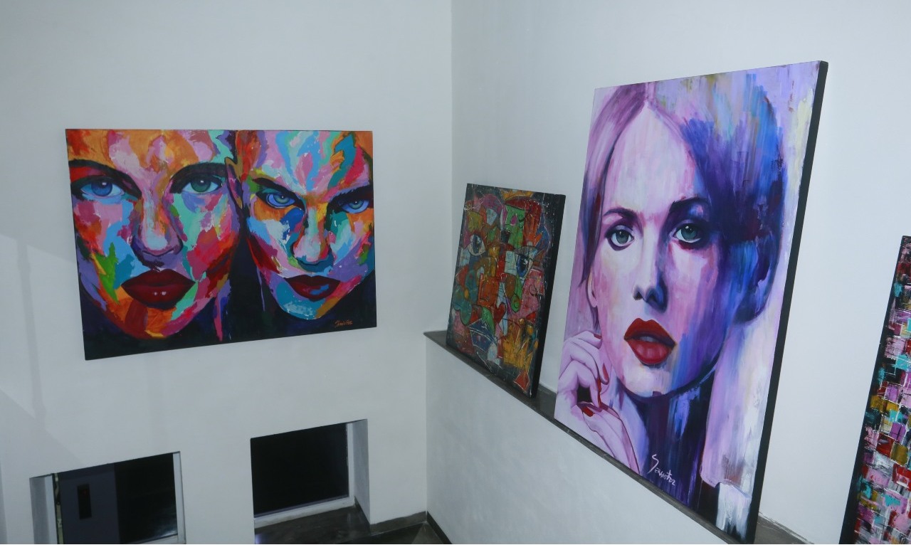 Más de 65 artístas participaron en la exposición / Foto: Omar Valdez