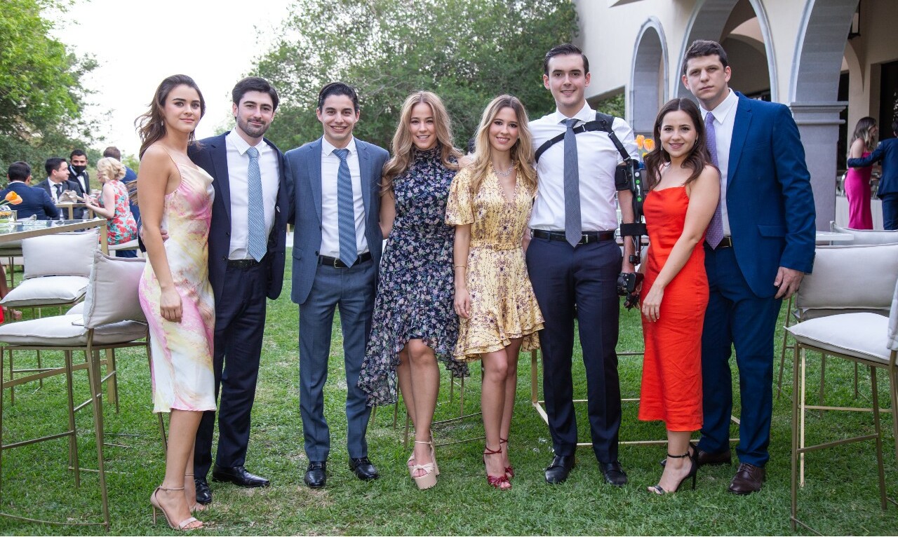 Lucía Isabel, Gabriel Belden, Hernán Martínez, Jimena Lazo, Milena Garza, Andrés Hinojosa, Sofía Gutiérrez y David Tafich / Foto: René Urdiales