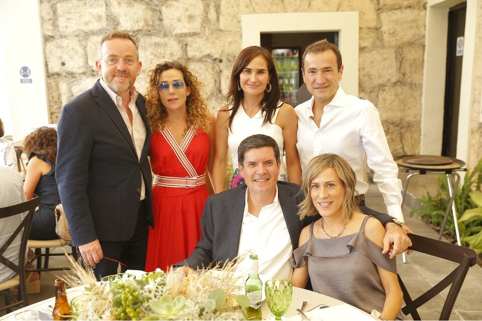 Fabián González, Jéssica Sada de González, Nina Sánchez. Mario Villarreal, Ricardo Guerra y Cuata Saldaña  / Foto: Daniel Saldívar