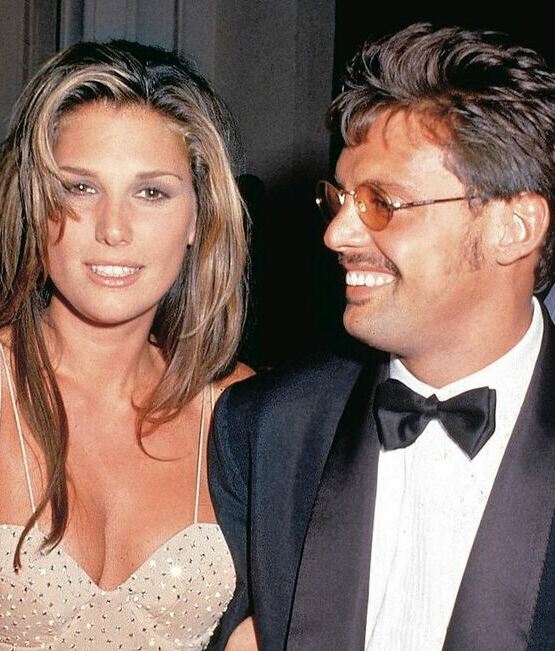 Luis Miguel y Daisy Fuentes fueron novios durante tres años en la década de los 90s.