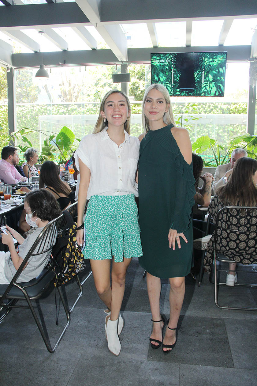 Sofía Valencia y Regina Zepeda.