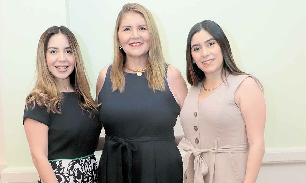Norita Izaguirre, Laura Acevedo y Ana Pau Izaguirre / Fotos: Dennis Hernández