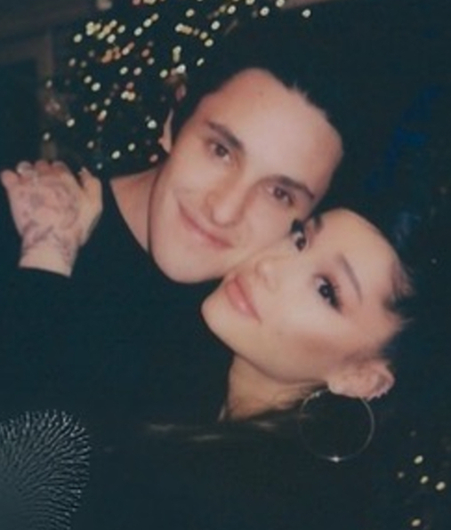 Ariana Grande se casó con Dalton Gomez en una ceremonia secreta (Foto: Instagram)