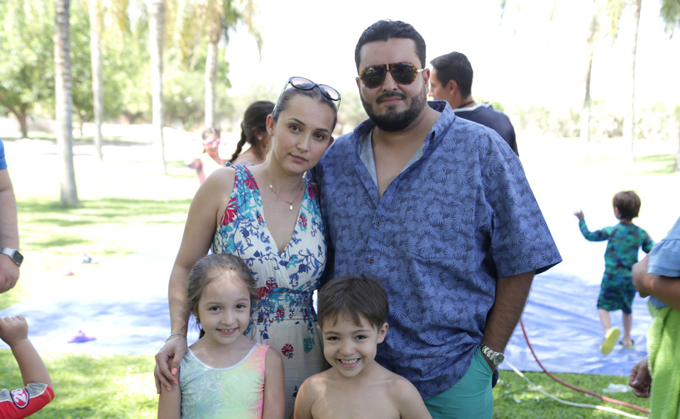 Ana, Pancho, Sara y Santino