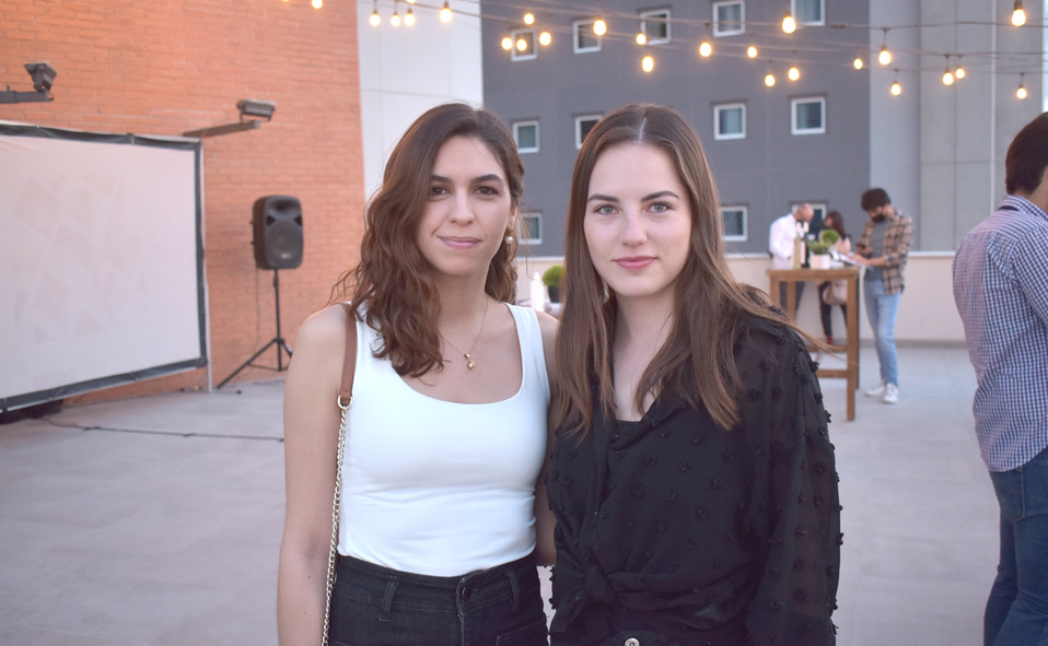 Aurora y Romina