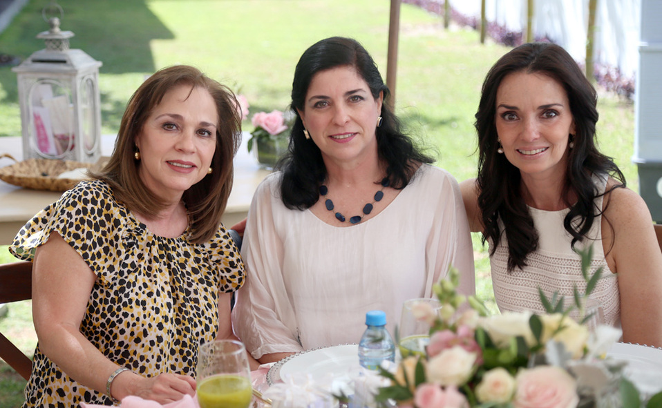Beatriz, Maritere y Daniela