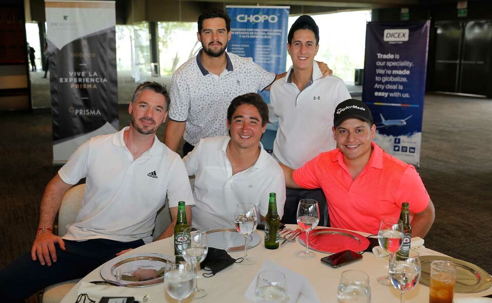Daniel Benavides, Othon Corral, Alejandro Perales, Daniel Perales y Gerardo Alvarado / Fotos: Daniel Saldívar