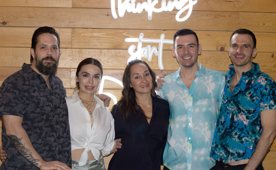 David, Cynthia, Laura, Fernando y Adrián