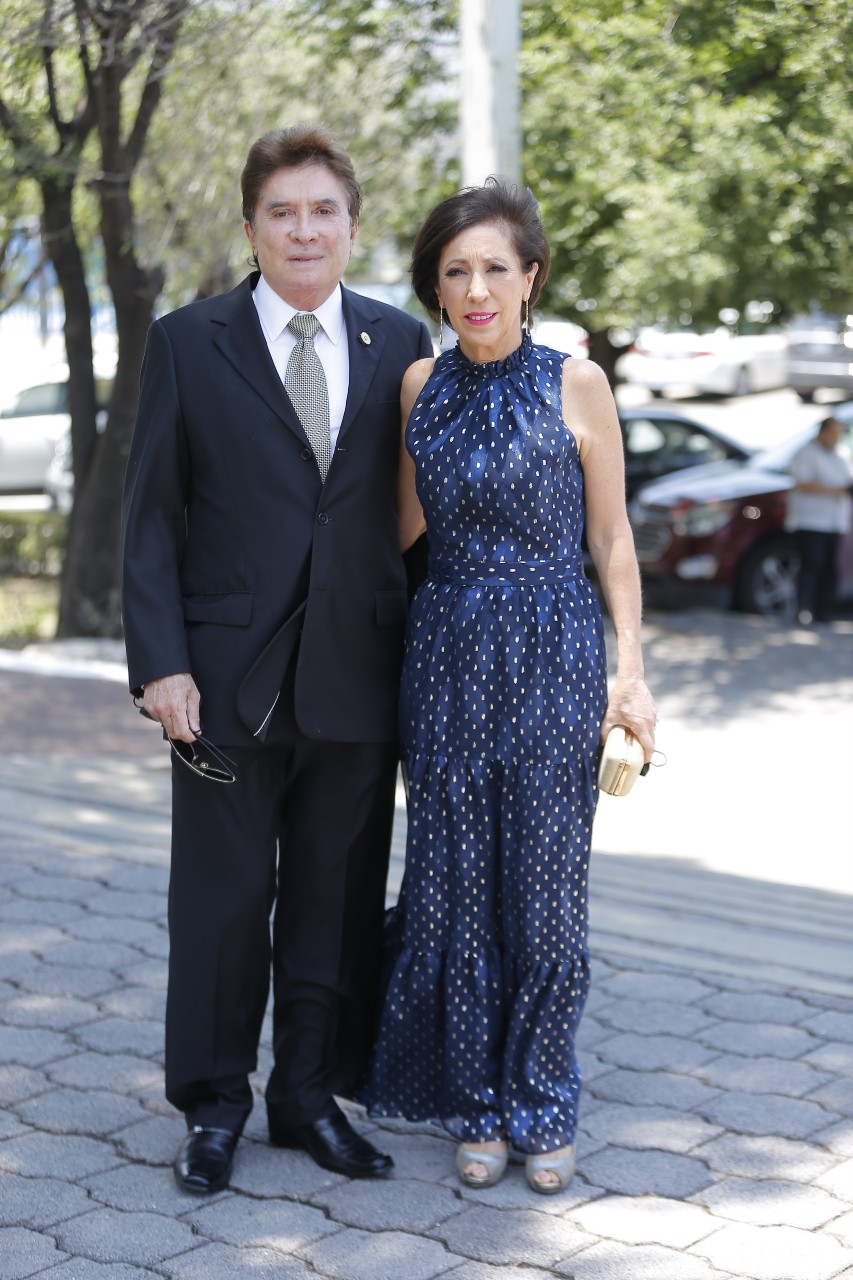 Edmundo Cepeda y Adriana Sánchez de Cepeda. FOTO: STAFF CHIC