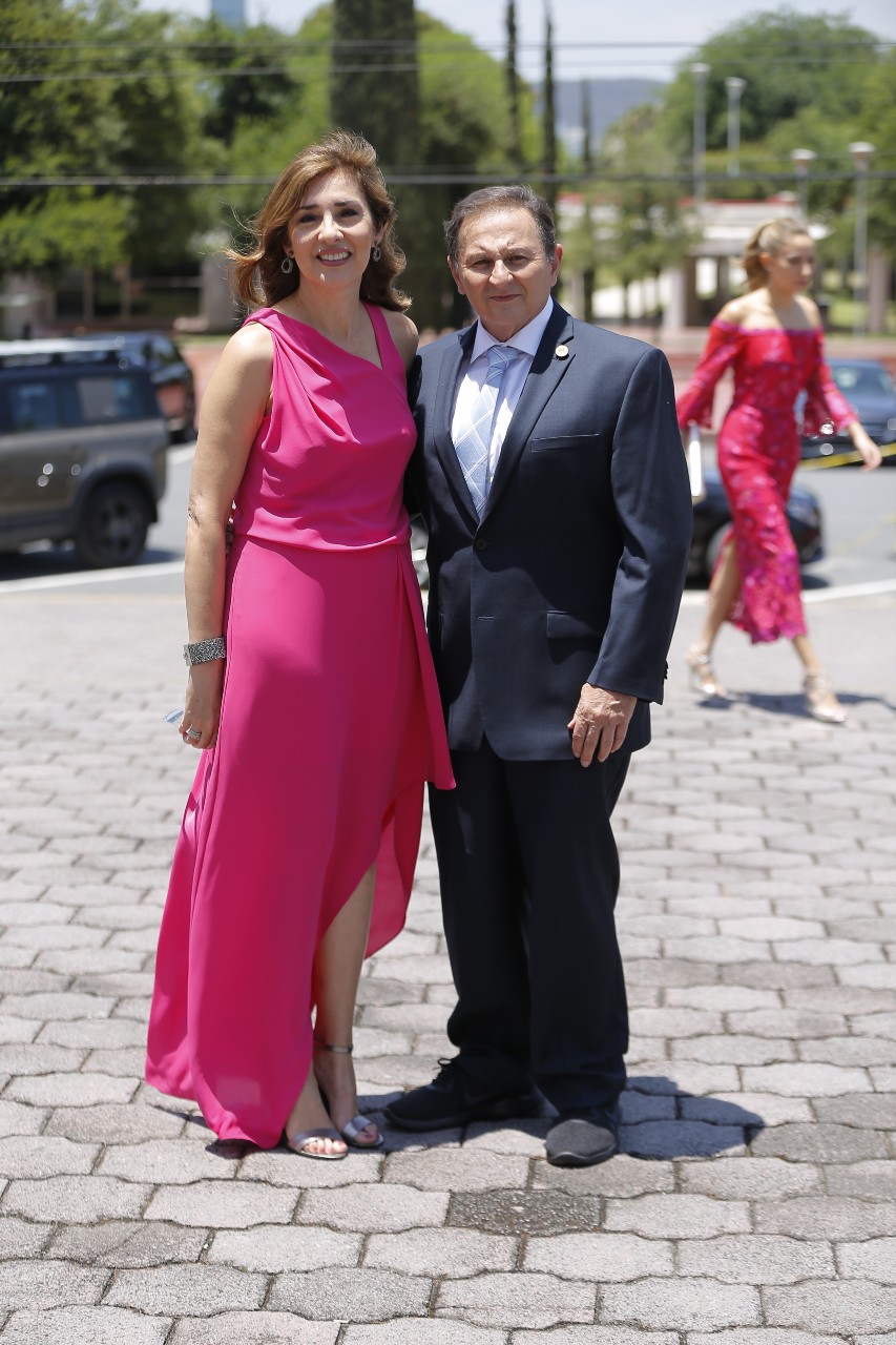 Maya de Martínez y Sergio Martínez. FOTO: STAFF CHIC