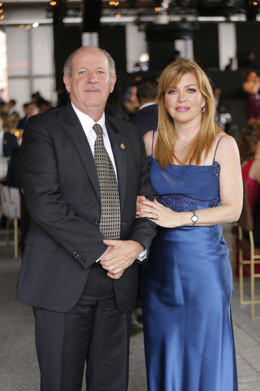 Ricardo Martinez y Catalina Ibarra de Martínez. FOTO: STAFF CHIC