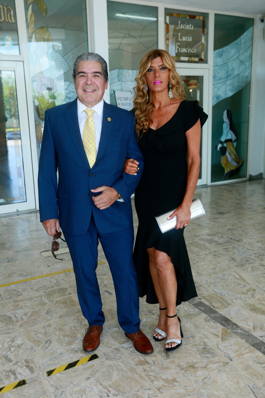 Rodolfo Treviño e Yvonne Hayek de Treviño. FOTO: STAFF CHIC