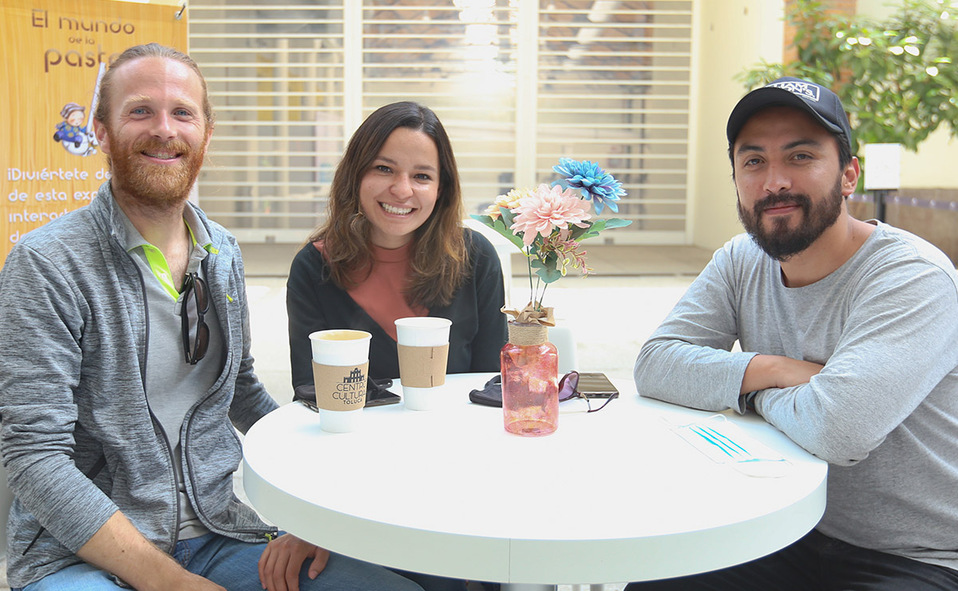 FRANTZ BILLIG, ELENA GARZA Y BETO VELARDE
