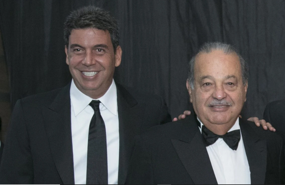Los lazos laborales entre Arturo Elias Ayub y Carlos Slim se han fortalecido gracias a su relación familiar. Foto: Archivo