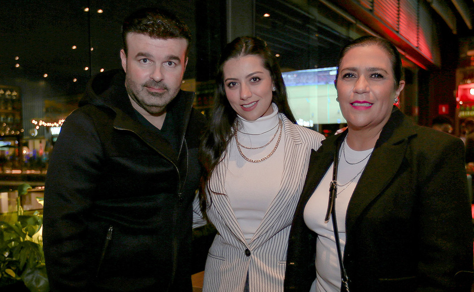 MICHEL DE LA CANAL, PAULINA LUNA Y MELY ÍÑIGUEZ