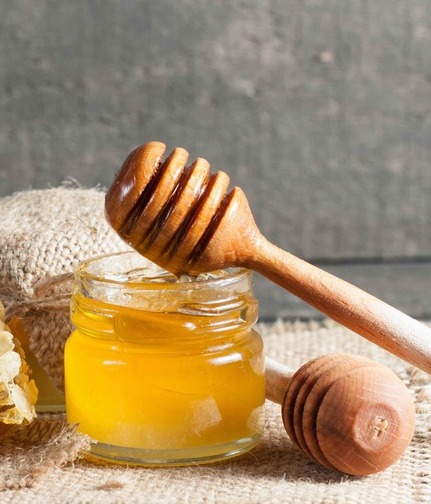 La miel de abeja tiene beneficios para la salud (FOTO: Shutterstock).