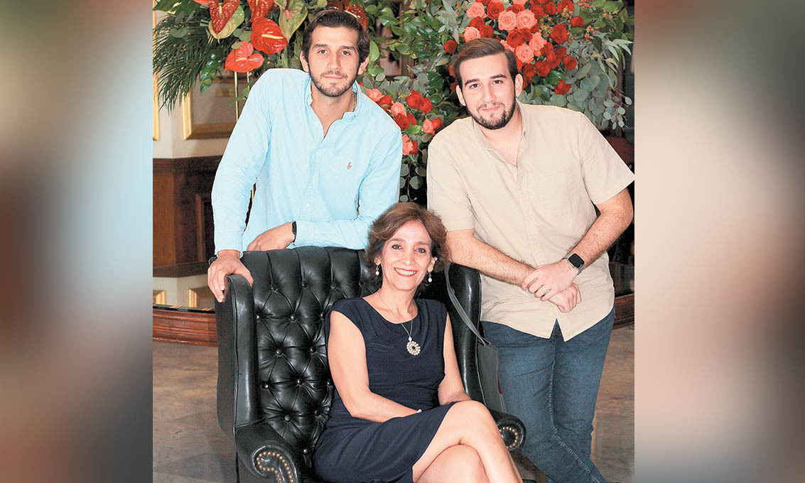 Alejandro López, Alejandra García y Manolo López / Fotos: Dennis Hernández y José Chang