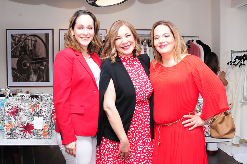 Anel Fregoso, Gina Gómez y Karina Fregoso