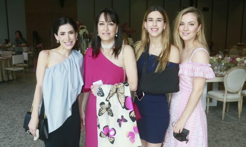 Magda Johnson de Zambrano, Claudia Elizondo de Zambrano, Bibi Zambrano y Ana Paula Rodríguez / Foto: Omar Valdez