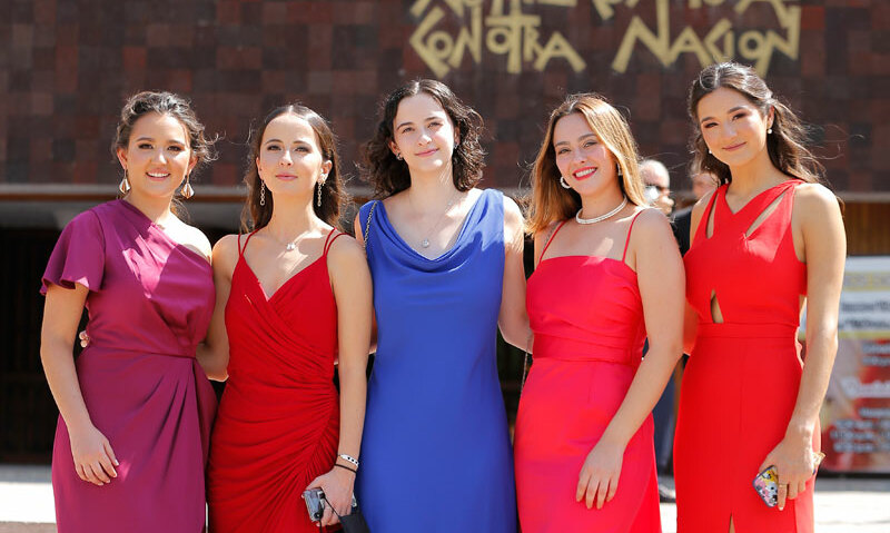 Paula Villalón, Susana Cázares, Balbina Guzmán, Roberta Guzmán y Daniela Villalón