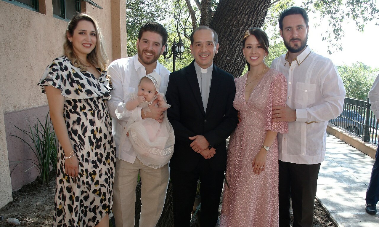 Karen Arizpe de Sherwell,  Alejandro Sherwell, Camila González, Pablo Mejía, Marcela Gómez de González y Alejandro González  / Foto: Antonio Mireles