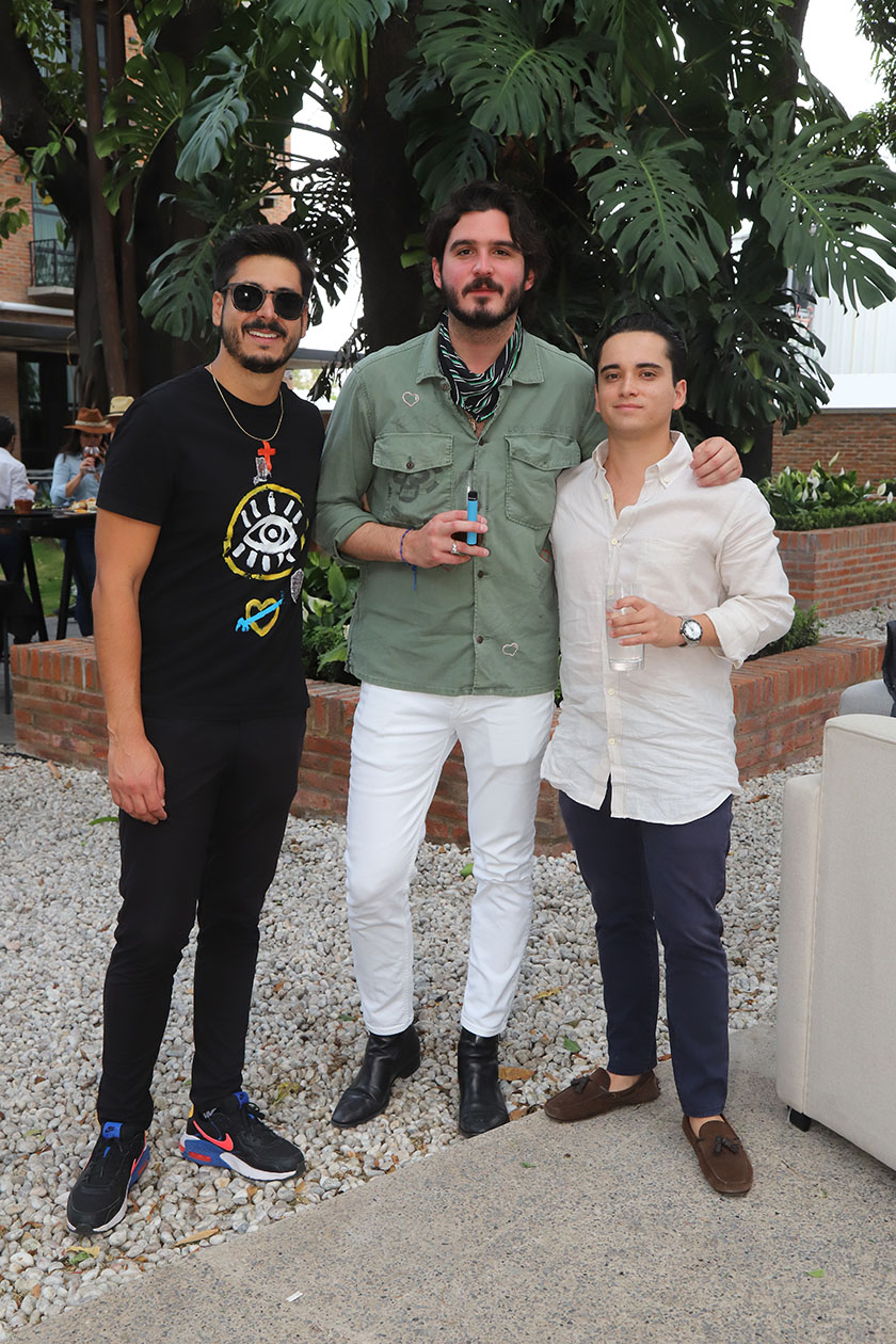 Carlos Arroyo, Cesar Bastidas y Rodrigo Martínez