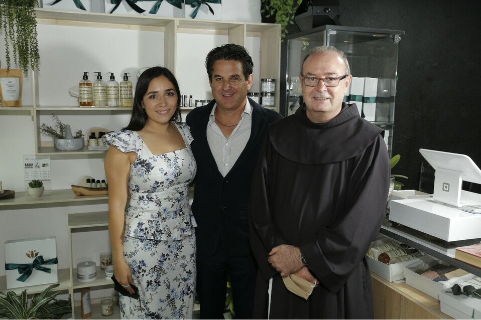 Lily Segovia de Martínez, Guillermo Martínez y Guillermo Lancaster / Foto: Daniel Saldívar