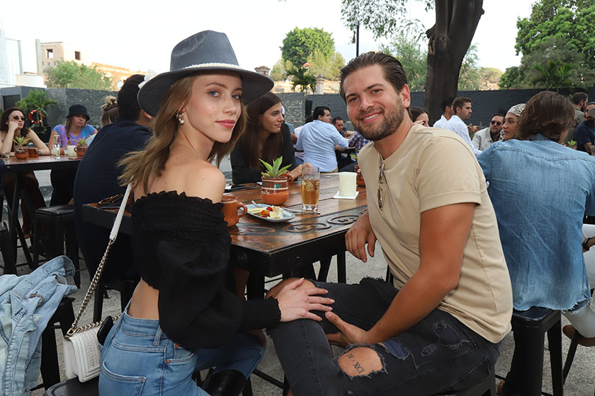 Marissa Hodges y Ricardo Fernández