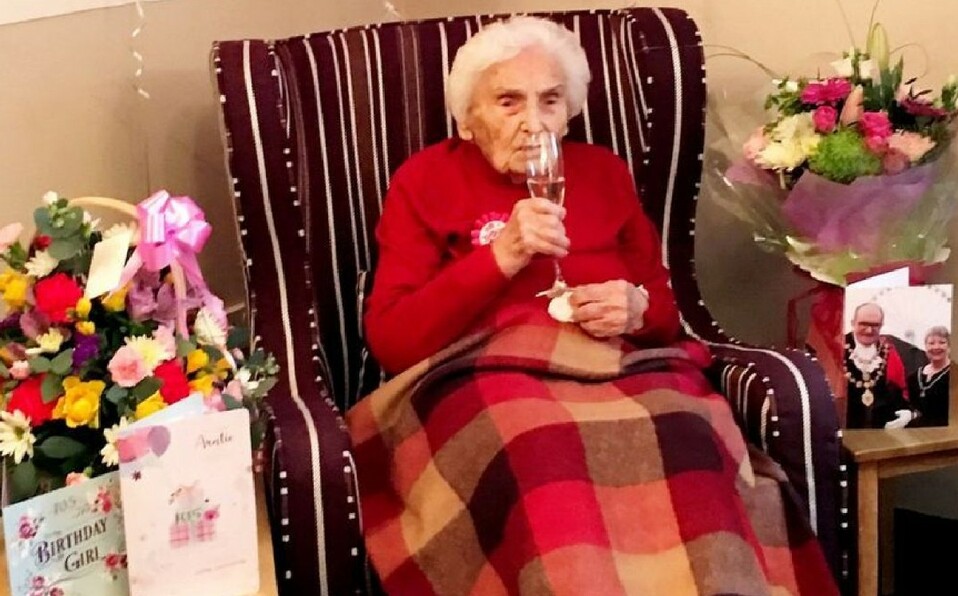 Brenda Osborne celebró sus 105 años.