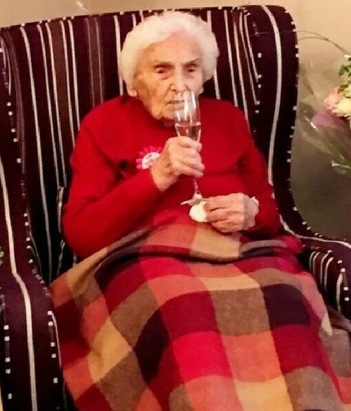 Brenda Osborne celebró sus 105 años.