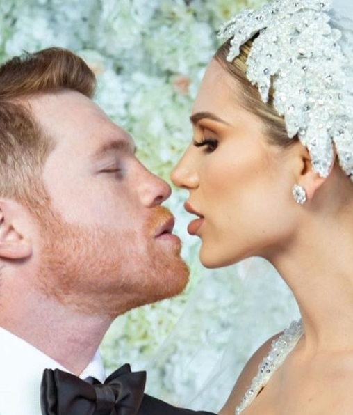 Fernanda Gómez, en bikini y enamorada en su luna de miel con Canelo Álvarez (Foto: Instagram)