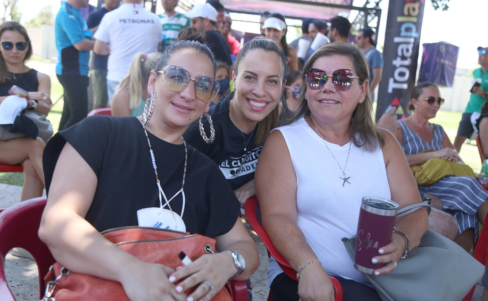 Geovana, Valeria y Silvia