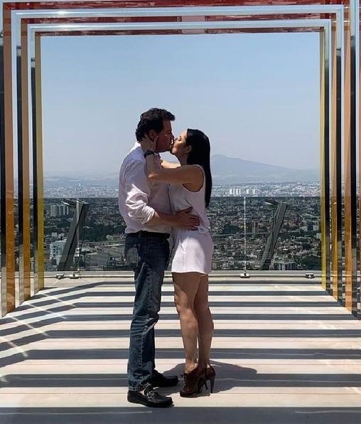 América Guinart, la ex del Potrillo, presenta a su novio Álvaro Favier. (Foto: Instagram).