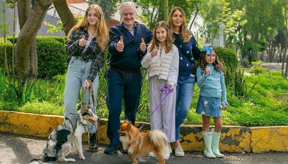 Constanza junto a su familia (Foto: Instagram).