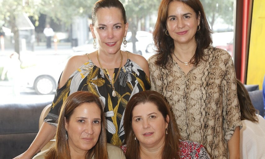 Beatriz Farías de Saldaña, Pinilú Morales de González, Ana Lucía González de Elizondo y Rosela González de Soriano / Foto: Daniel Saldívar