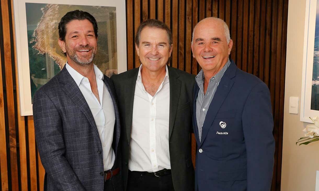 Marcelo López, Hugo Martínez y Carl Emberson