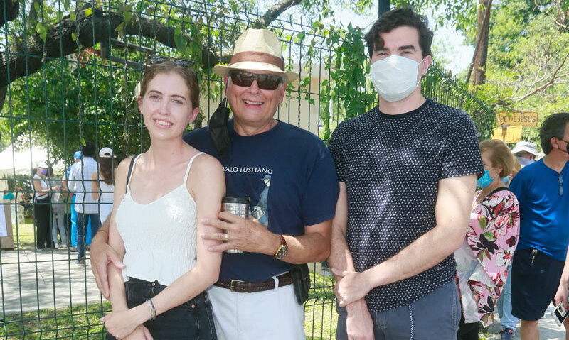 Catalina Salinas, Eugenio Salinas y Adrián Salinas / Foto: Staff Chic