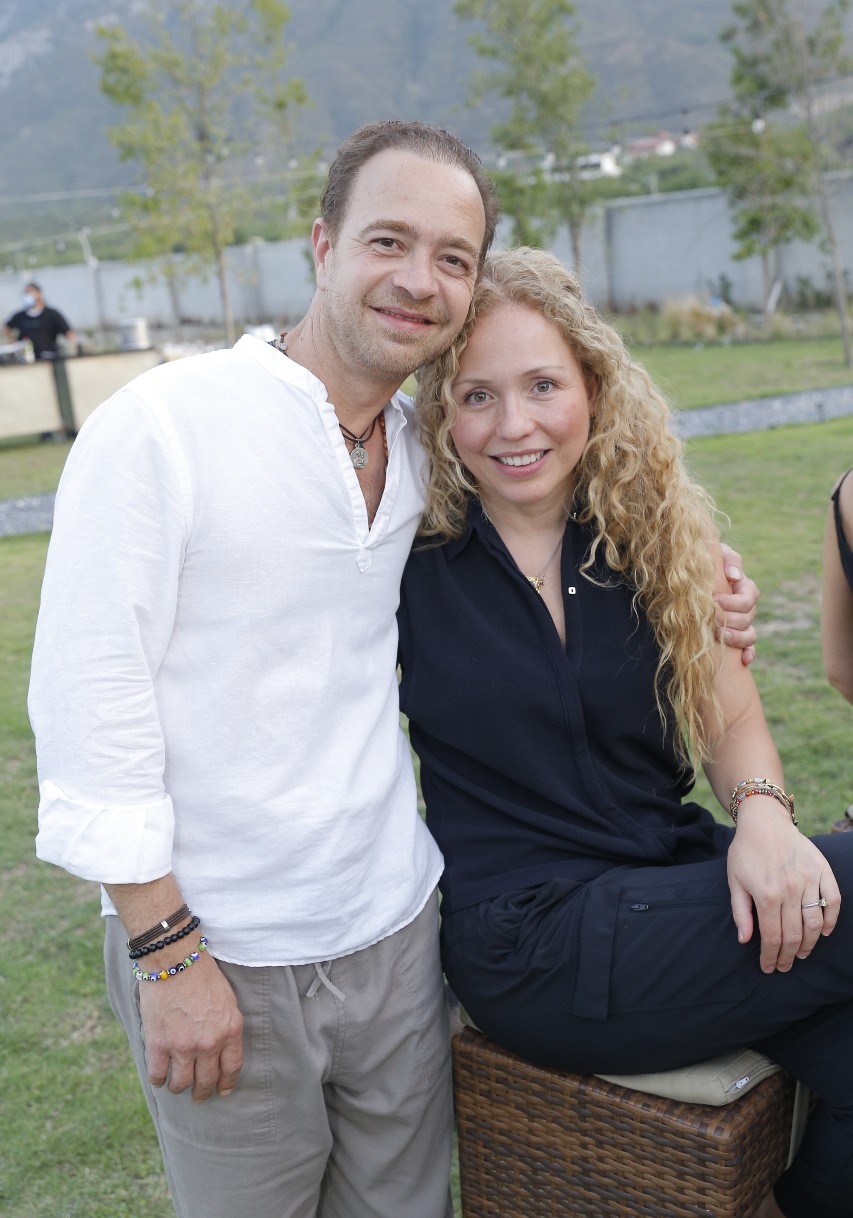 Fernando Elizondo y Sandra Guzmán de Elizondo.  FOTO: DANIEL SALDÍVAR