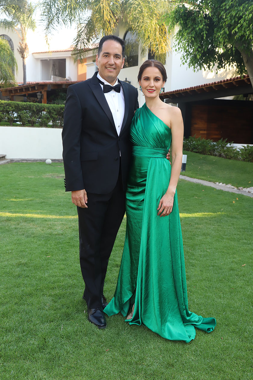 Jesús Esparragoza y Marisol Valdez