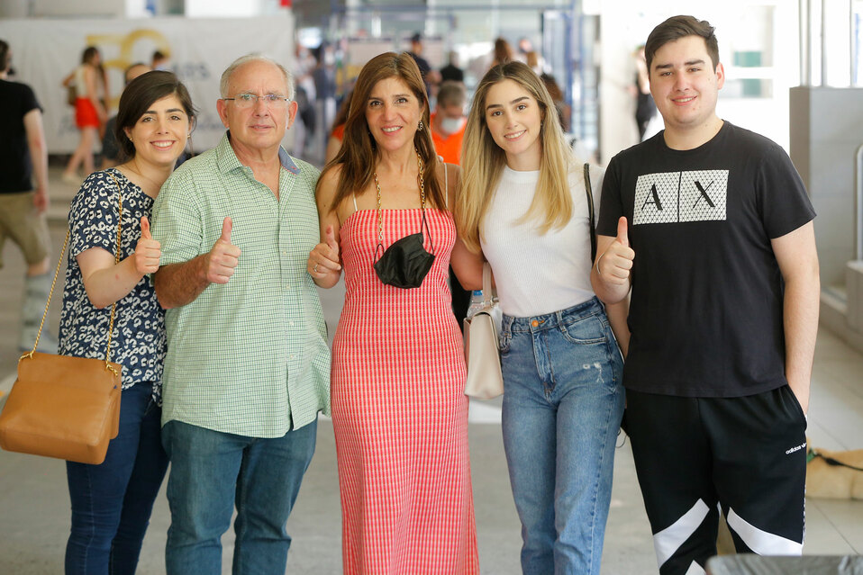 Mafer Quintanilla, Eduardo Quintanilla, Martha González de Quintanilla, Robbie Quintanilla y Patricio Quintanilla / Fotos: Staff Chic