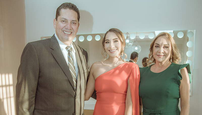 Armando Luna, Mariana Luna y Jaqueline García