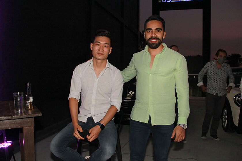 Zihao Wu y Alex Villarreal
