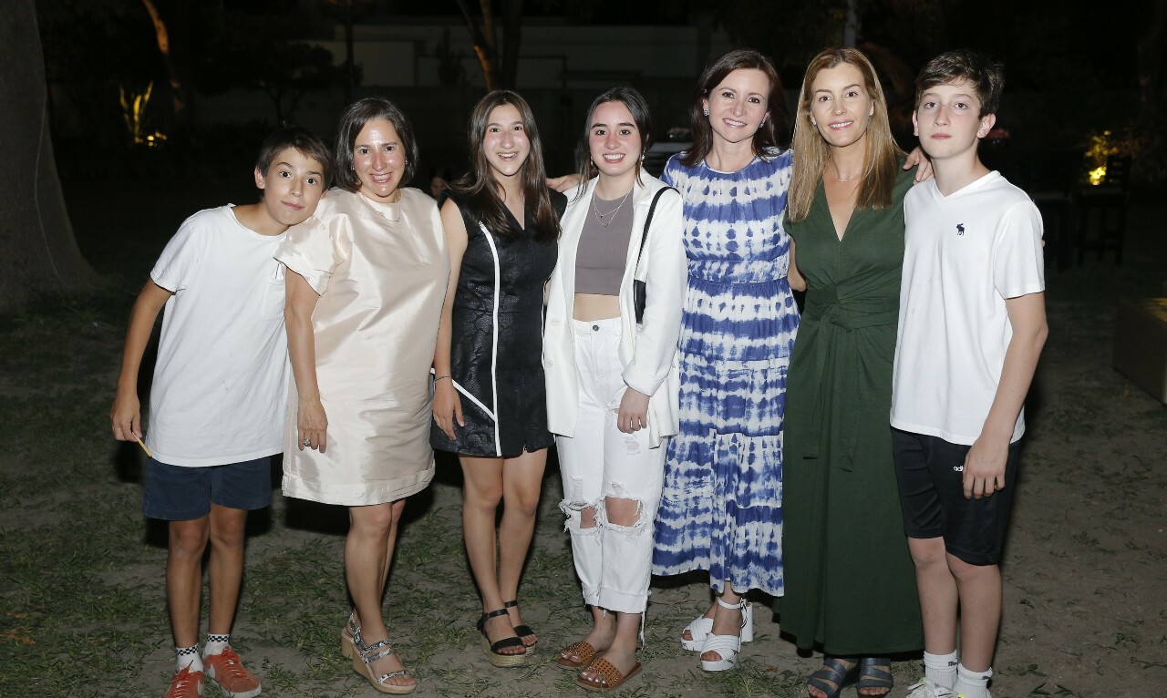 Arturo López, Pamela de López, Jacinta López, Ana Préstamo, Cordelia Elizondo de Préstamo, Carmen De la Garza Evia y Hank Backhoff / Foto: Daniel Sald