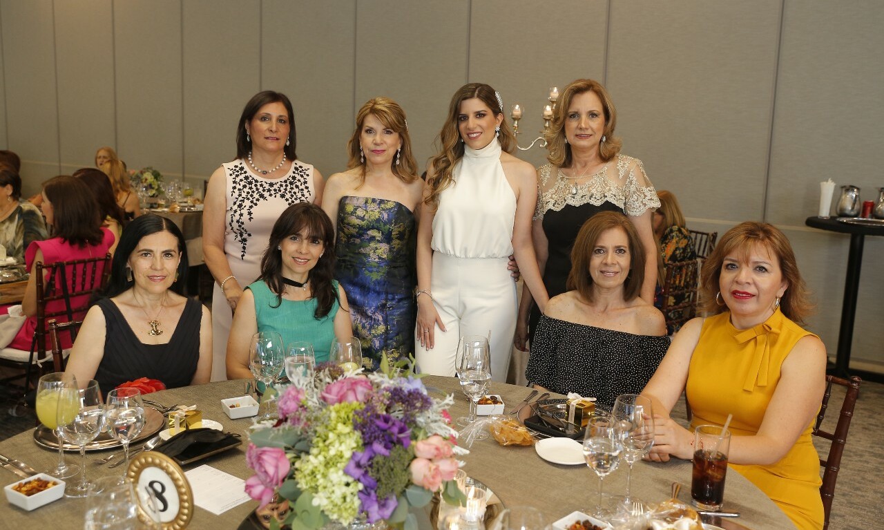 Patricia Sánchez de Ramos, Gabriela Náder, Lourdes Santos, Ale Garza, Yolanda Garza de Villarreal, Rebeca Marcos, María Luisa Esquivel y Mónica Saldañ